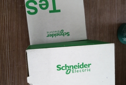 2020.06.17上海盛霞 SCHNEIDER 继电器到货照片